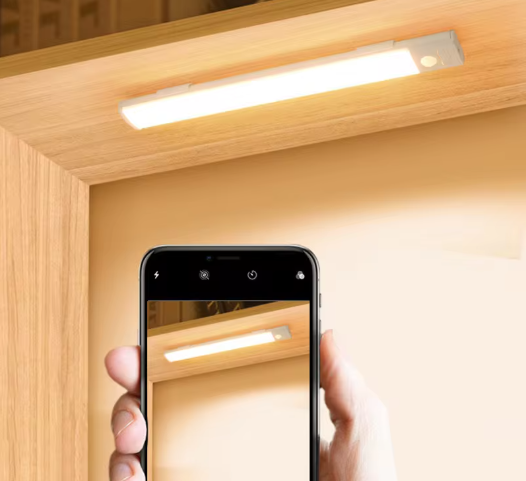 Luz LED com Sensor de Movimento — automática e sem fios